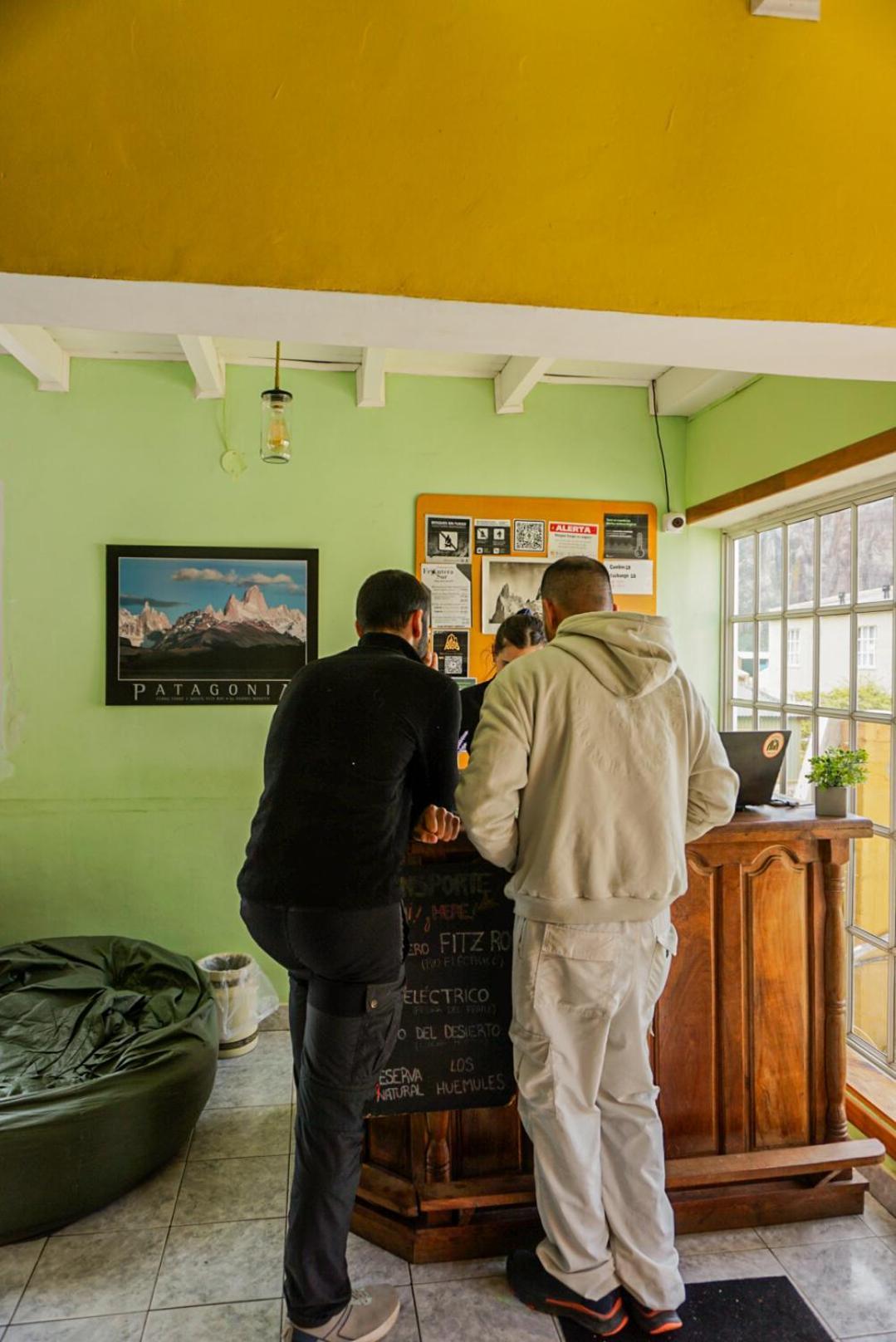 Hostel Wenuy- El Chaltén Exterior foto